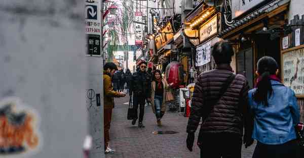 2019年三月十六出生的女孩如何起名字，五行属什么